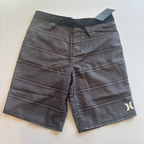 HURLEY Boys Black Striped Swim Shorts Board Shorts Size 16 28” Inseam 9” NWT - Picture 13 of 15